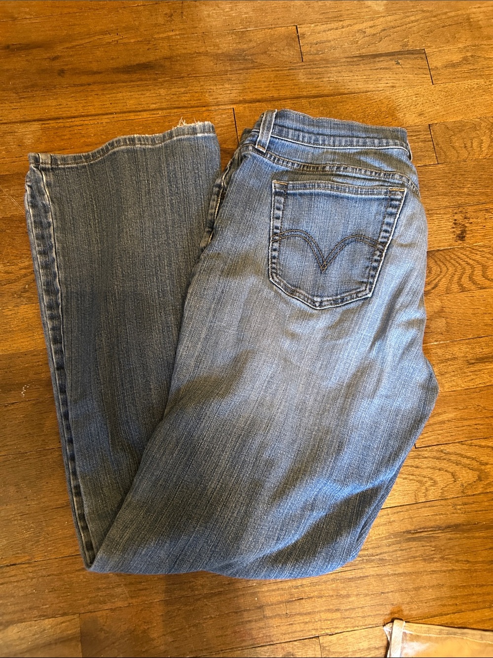 Levi Boot Cut Jeans